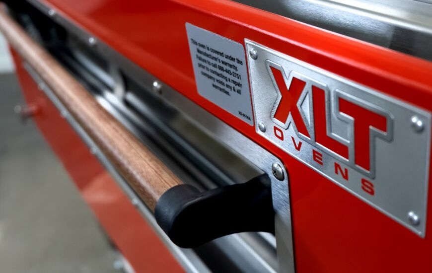 XLT 3255 professionele lopende band pizza oven met 5 jaar garantie.